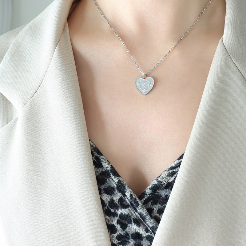 1:Steel peach heart necklace - 40cm