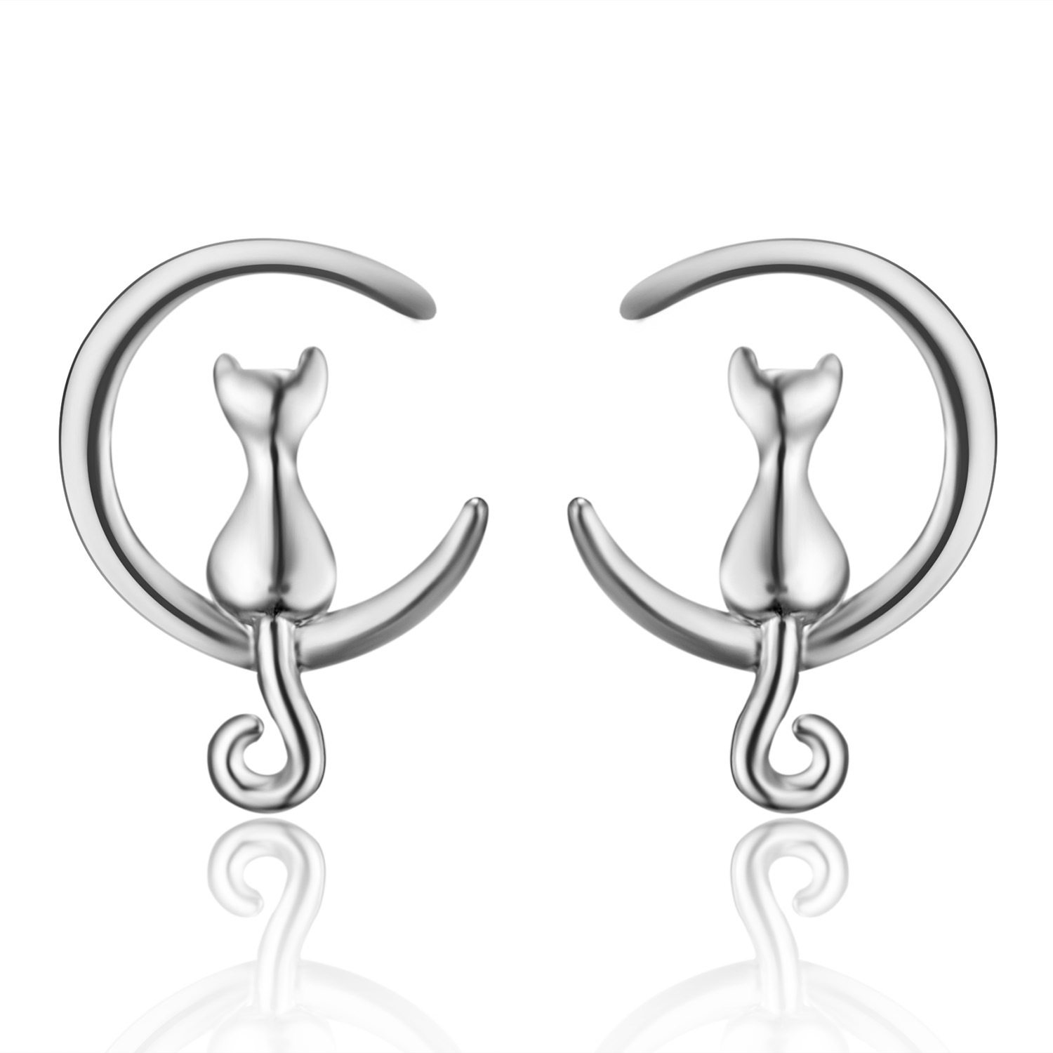 2:White K stud earrings