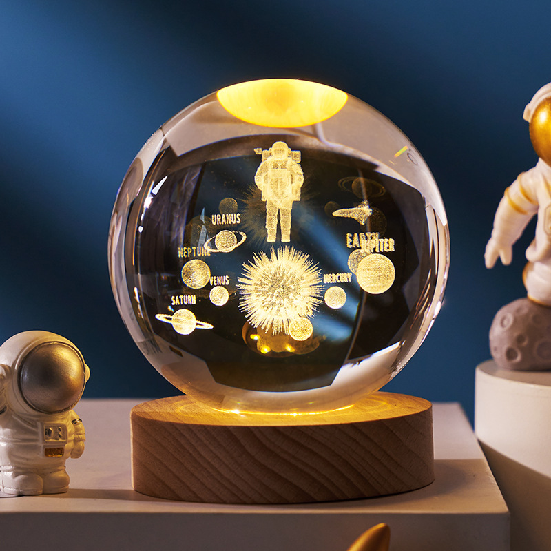 6 cm Crystal Ball - Astronaut in Space