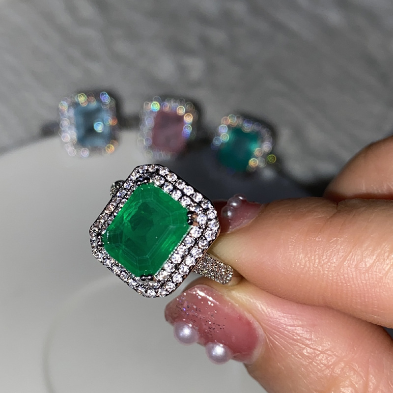 4:emerald