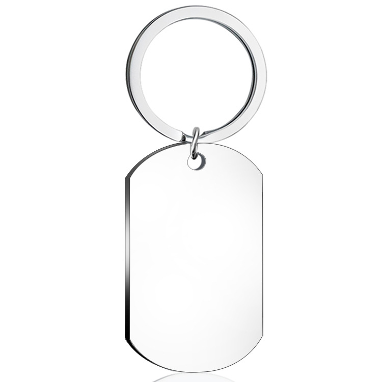 7:The blank silver keychain has no accessories