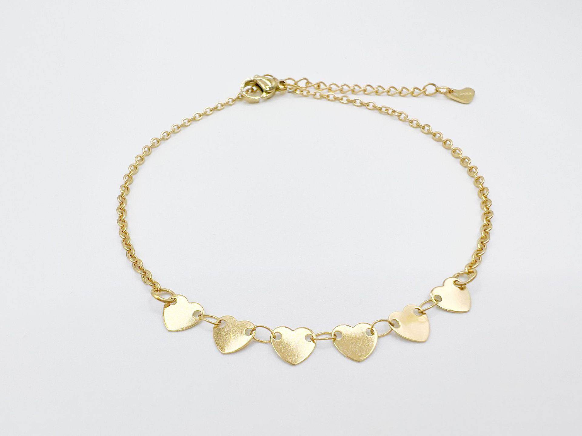 Heart-shaped gold color