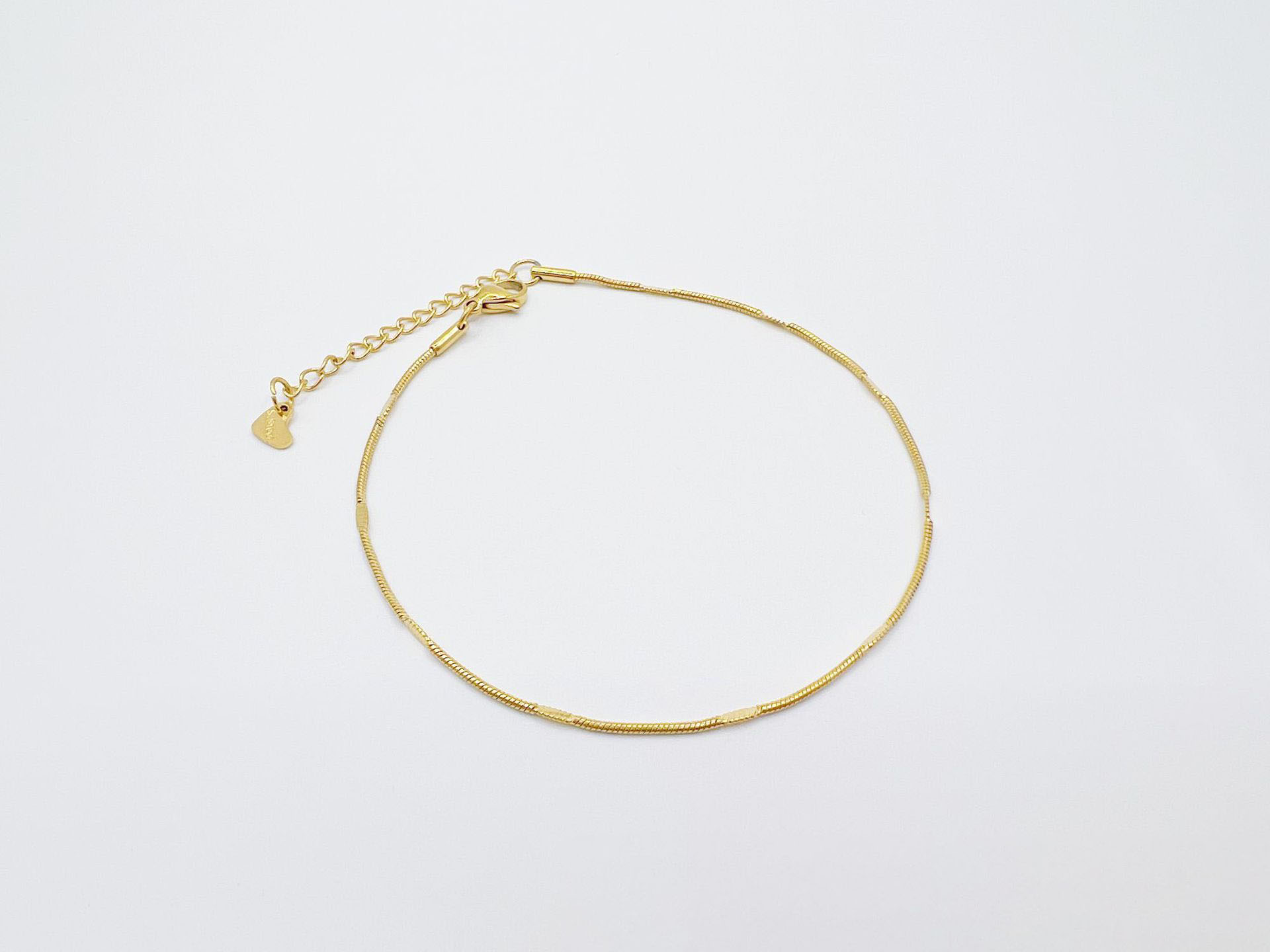 Snake chain calendered gold color