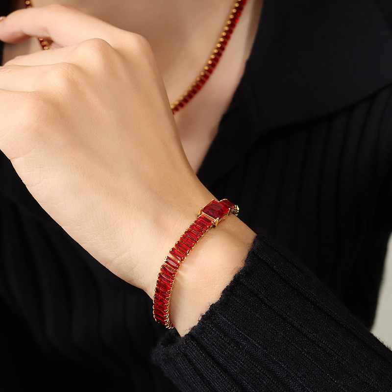 Red Bracelet -15+5cm