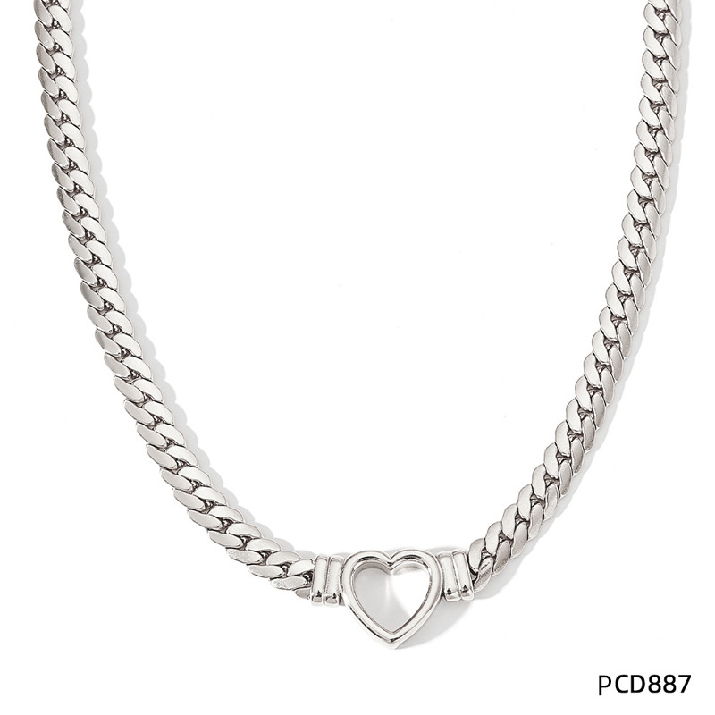 Necklace white gold color