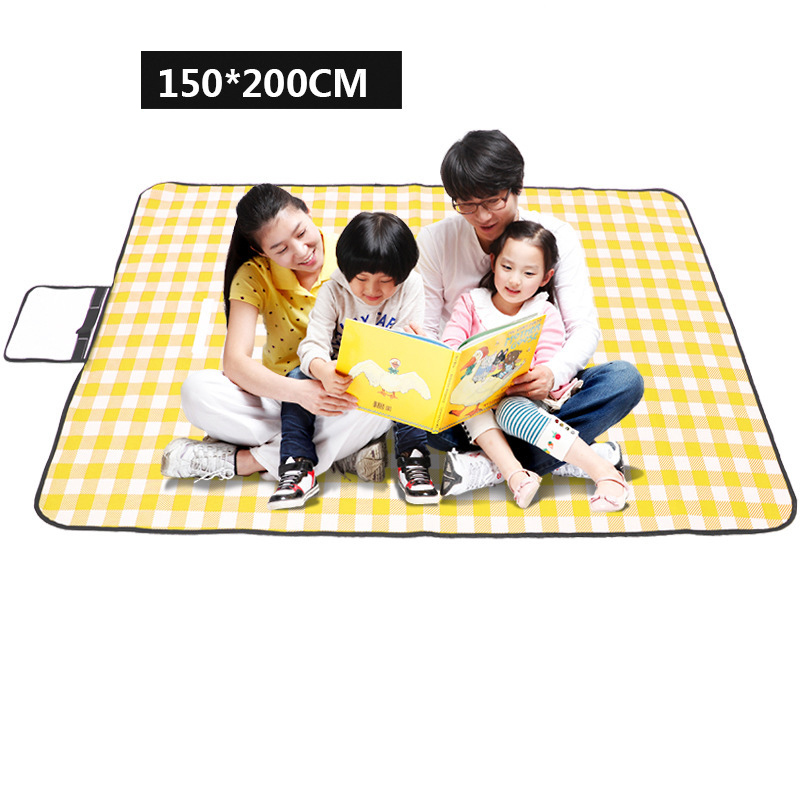 yellow checkered placemats