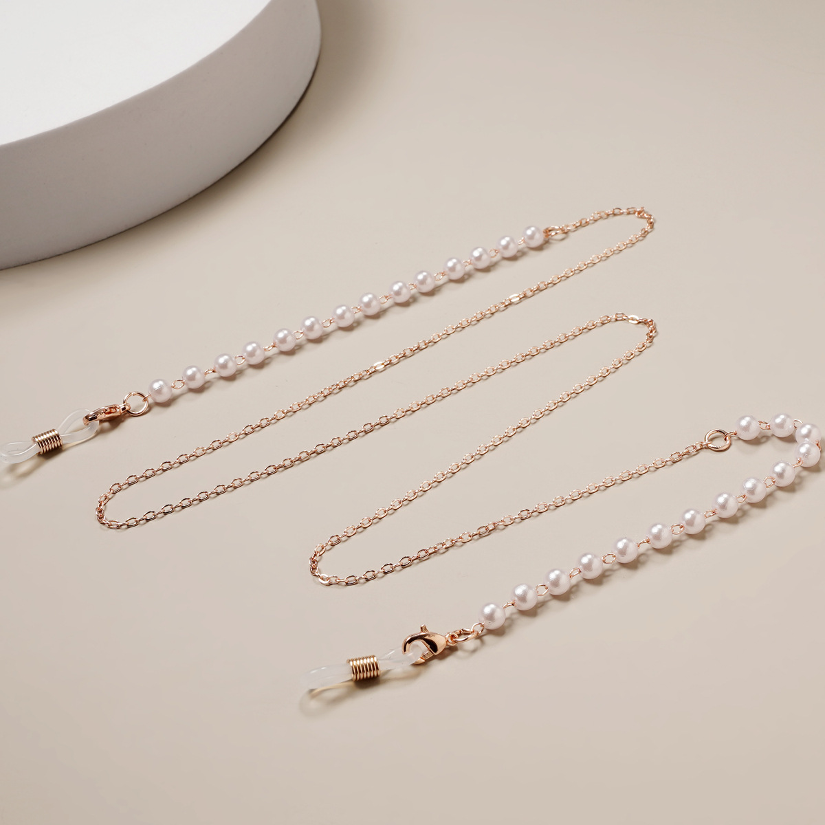Rose gold chain white pearl