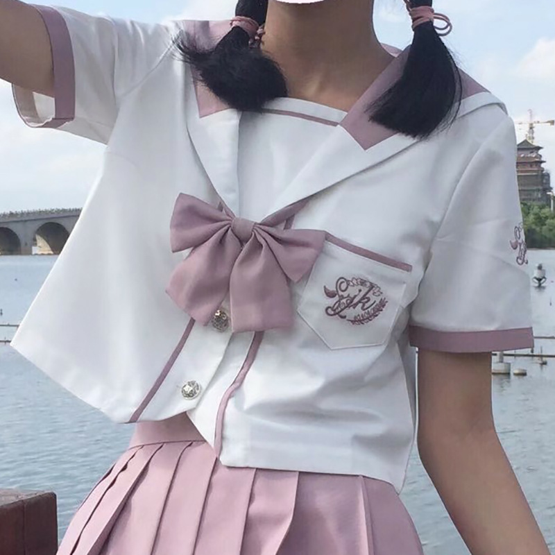 Short sleeve top (with bow tie)
