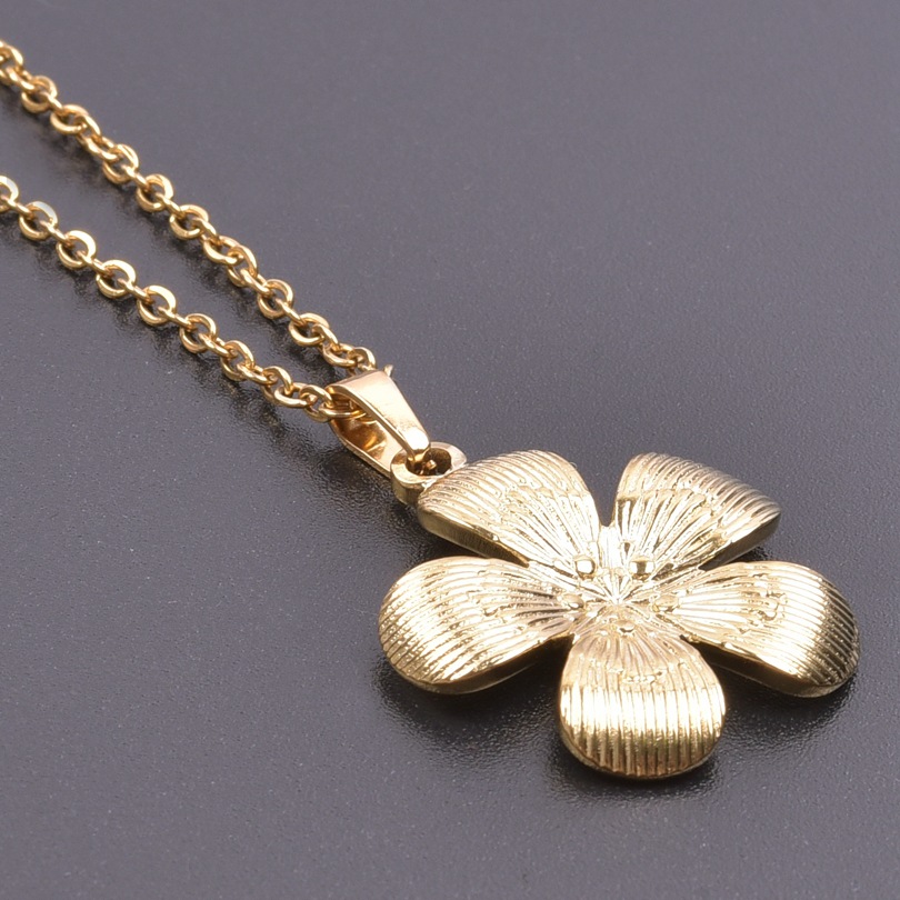 6:gold necklace