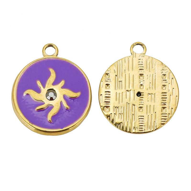 3:The sun has a diamond pendant - purple