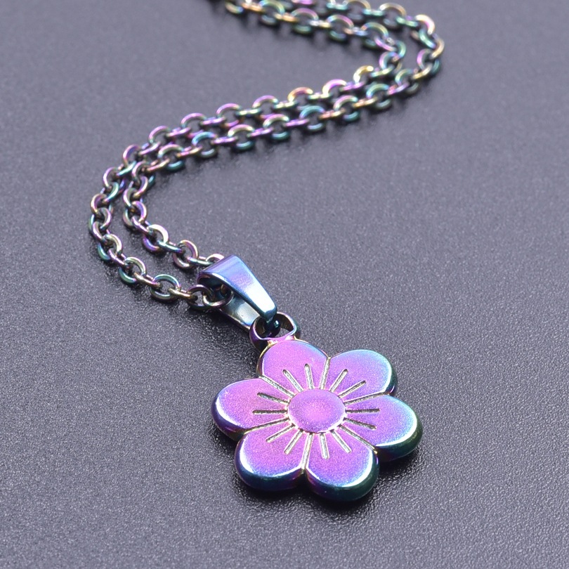 5:multi-color plated necklace