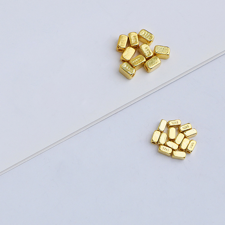 gold color plated 2x4mm, hole 1mm