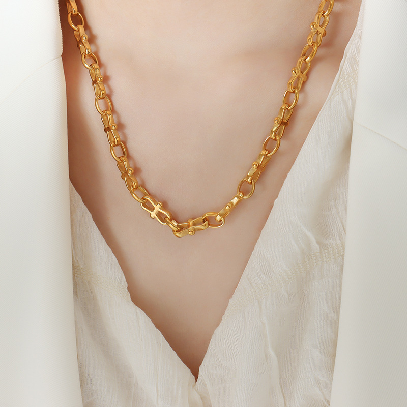 2:47cm necklace