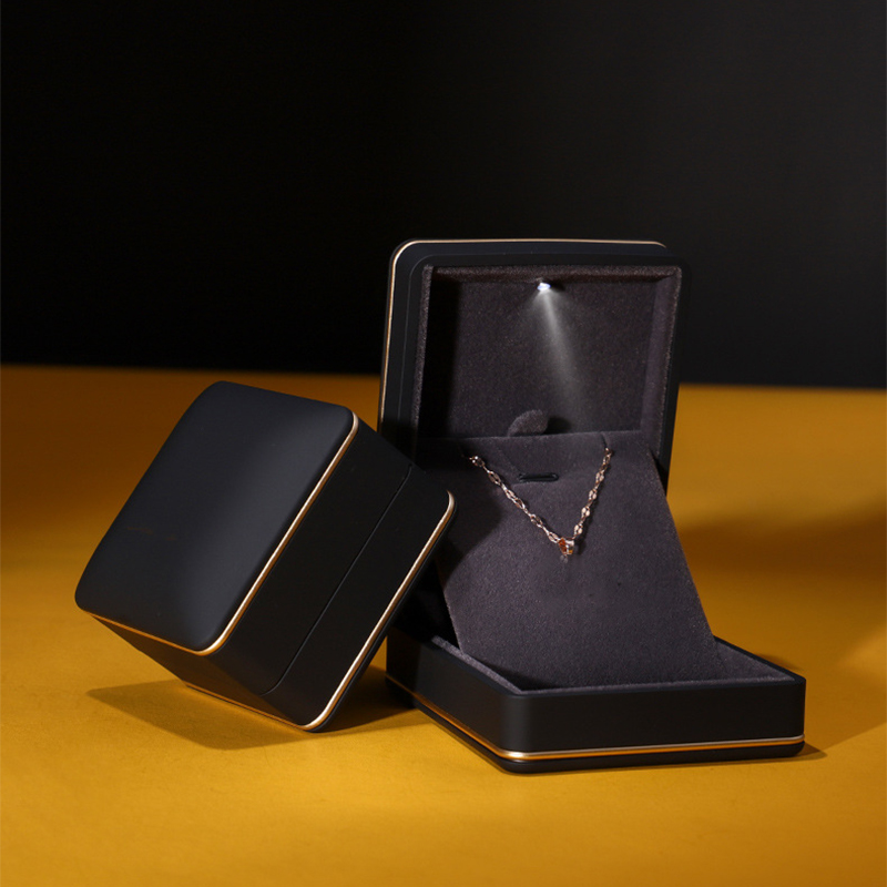 black 65x65x50mm ring box