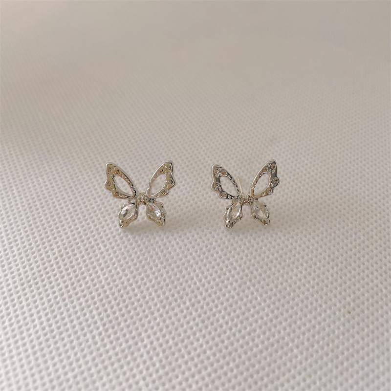 2:Silver earrings