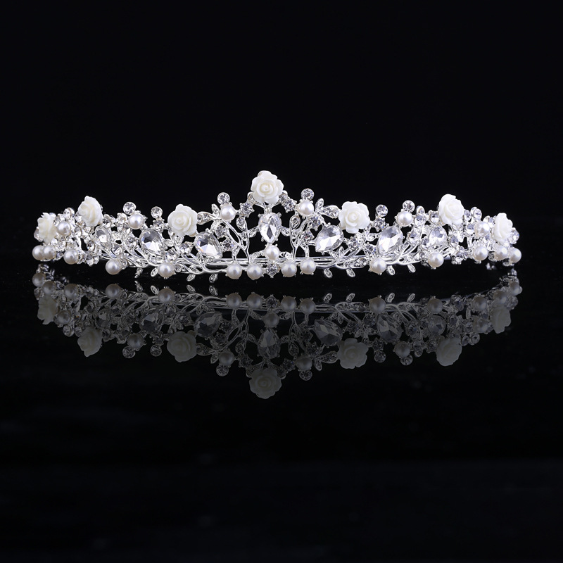2:White diamond resin flower on silver base