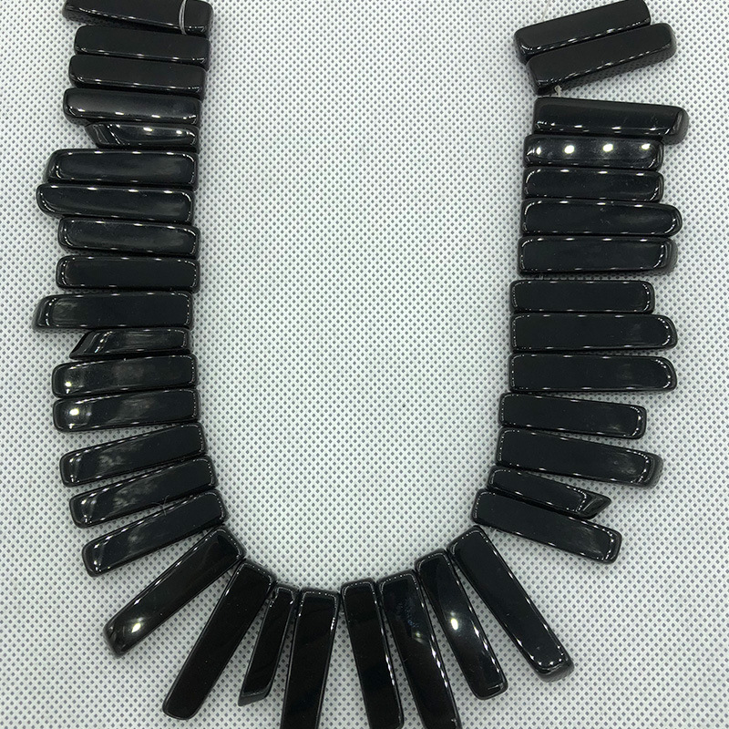 4:Schwarzer Obsidian