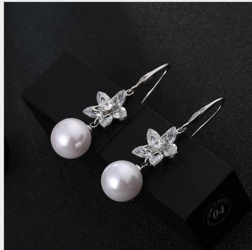 Silver +white plastic pearl