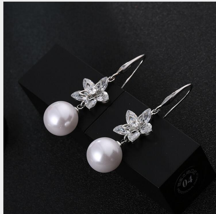 Silver  white plastic pearl