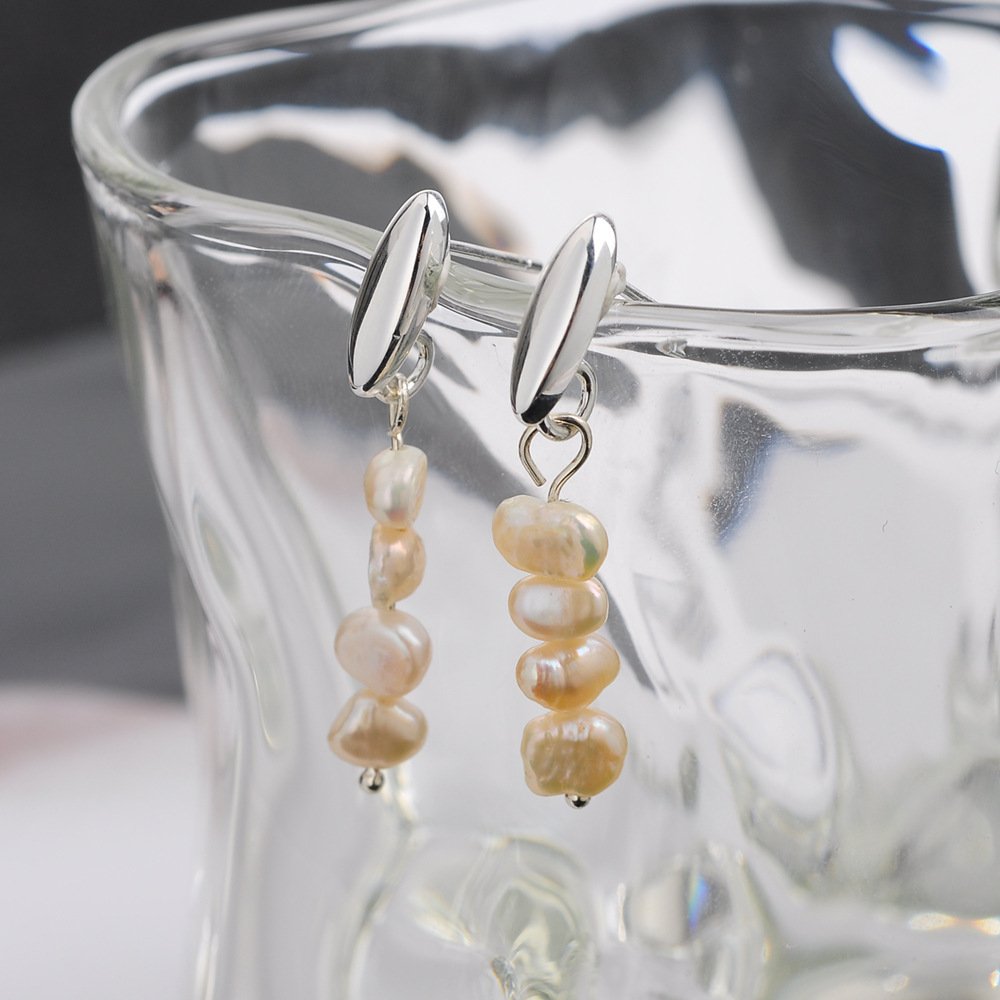 3:Pearl earrings