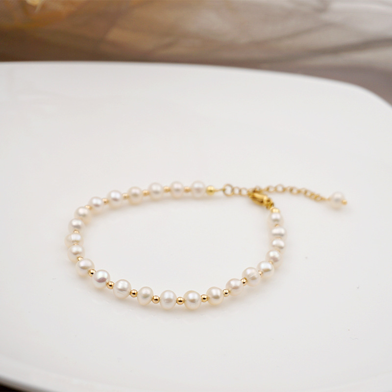 Interval gold bead style