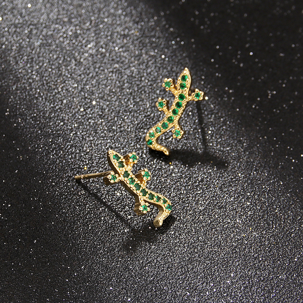 Green micro-gecko