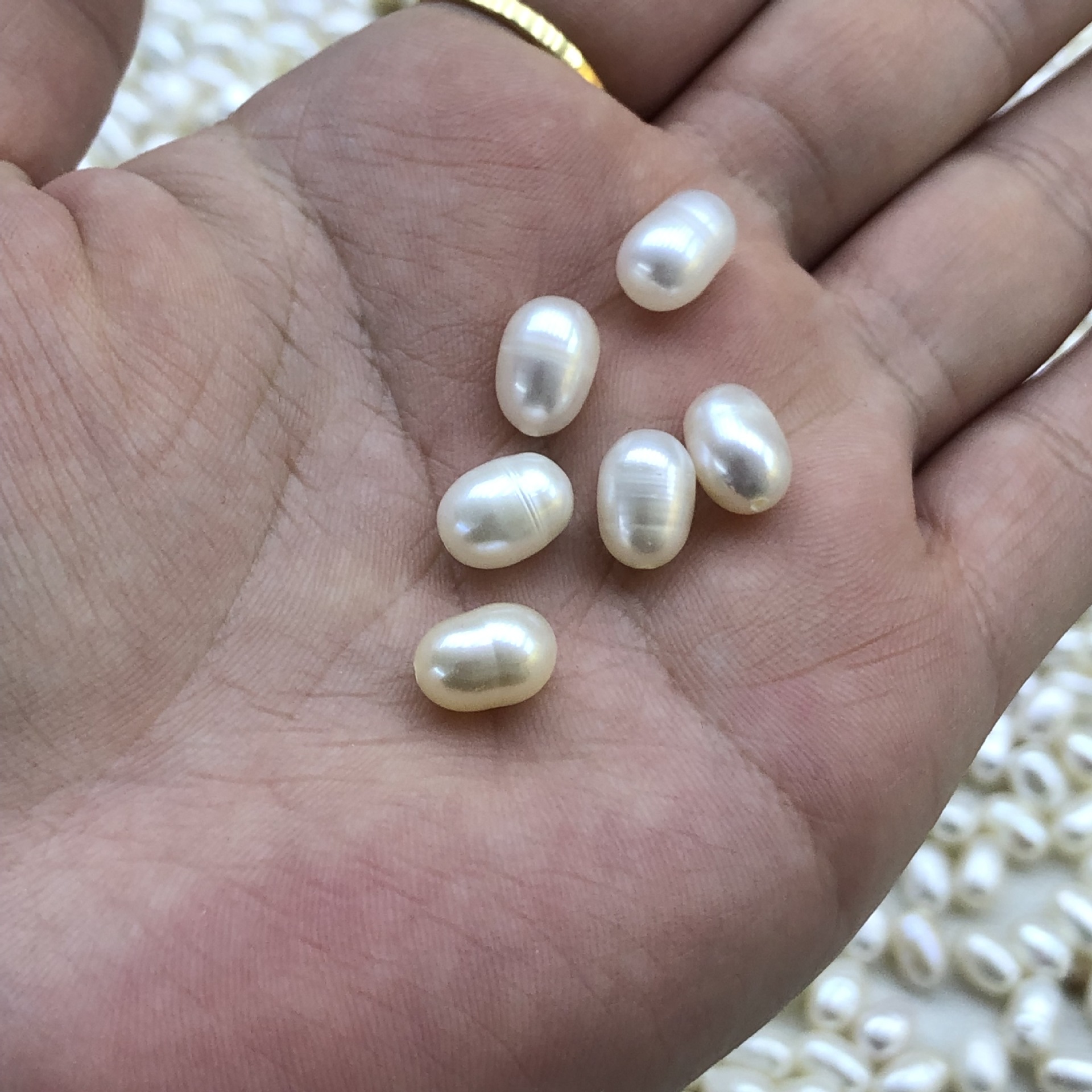 2:pearl white