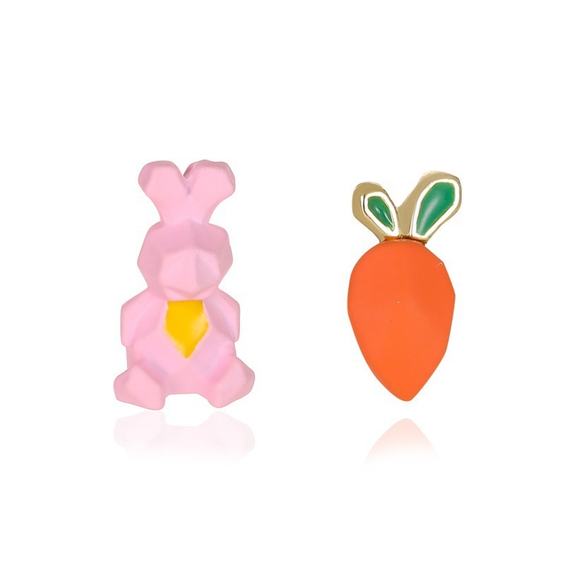 3:Rabbit carrot