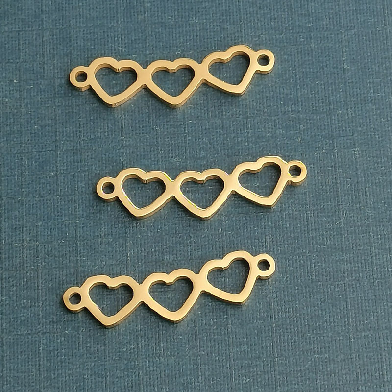 3:Gold pendant