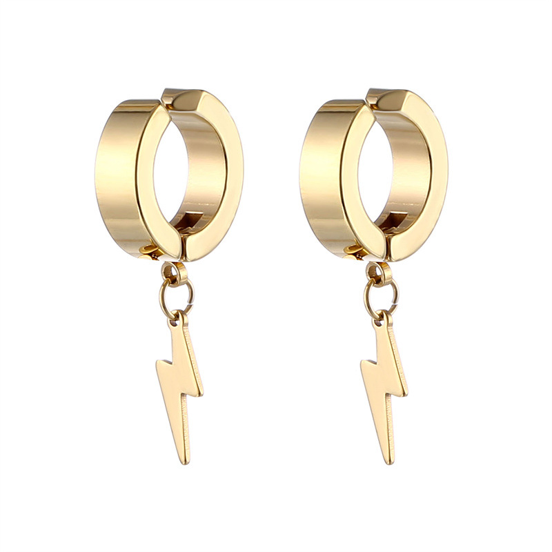 6:Gold ear clip