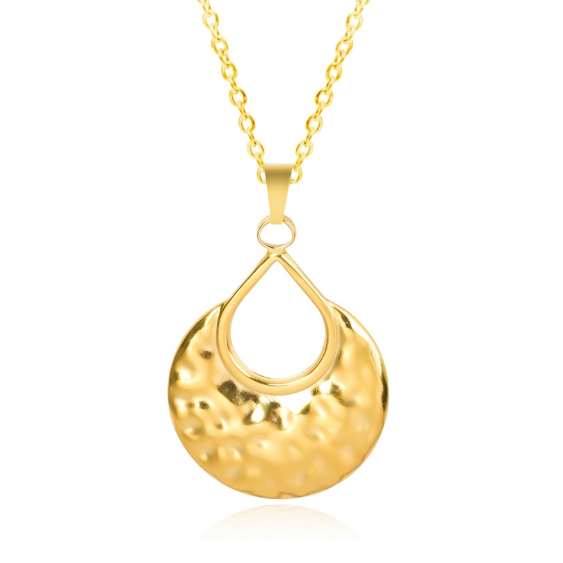 4:Gold necklace