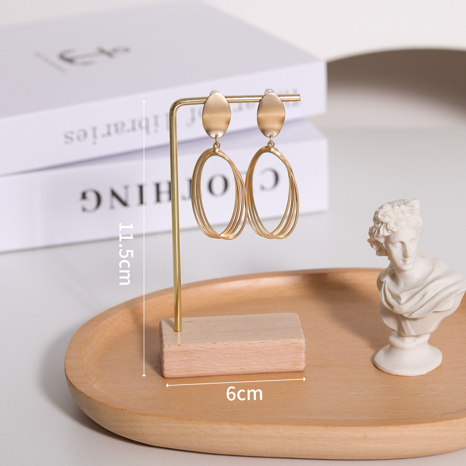 2:L-shaped jewelry rack