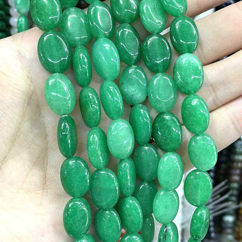emerald 10 * 14mm approximately 28 pieces / string