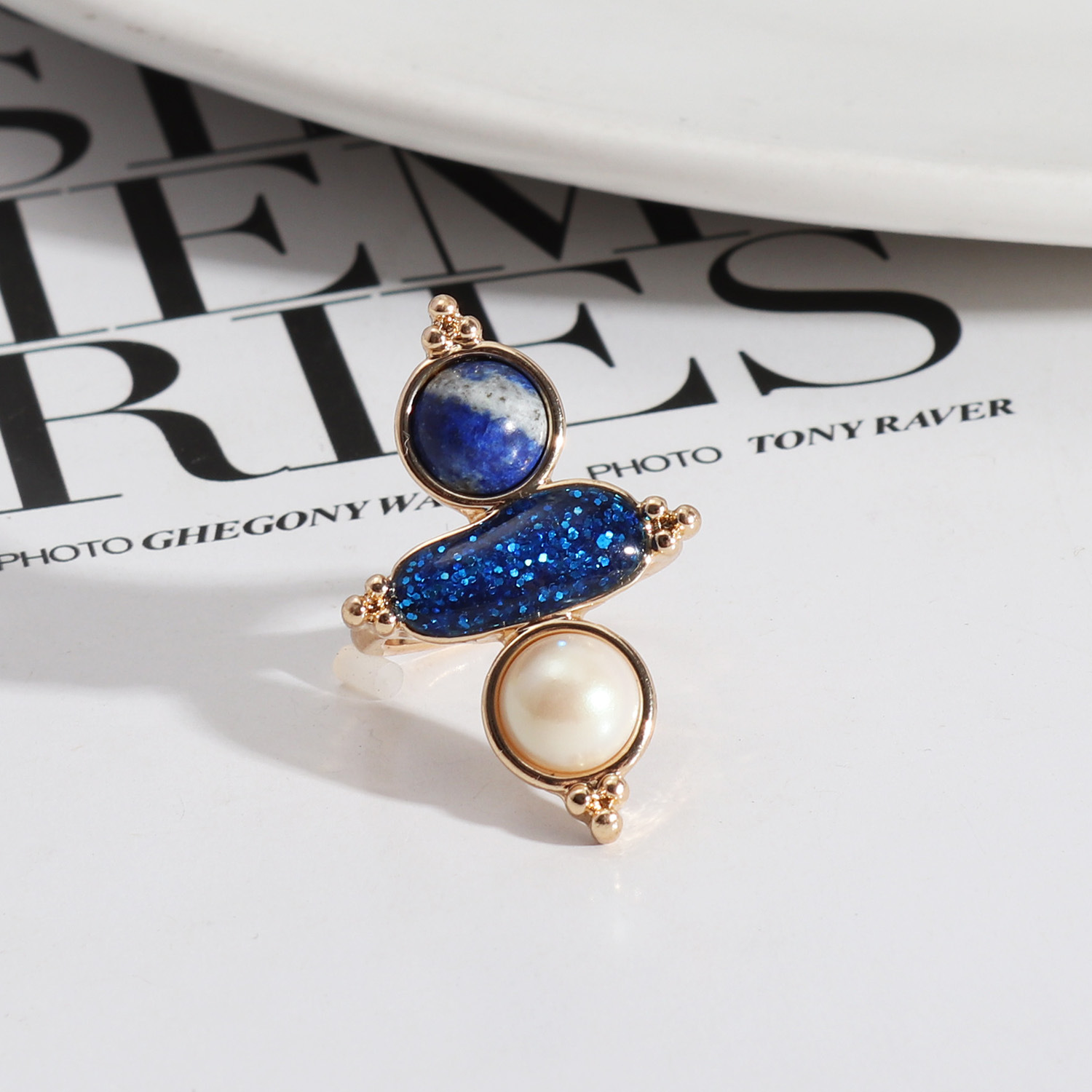 3:White pearl   lapis lazuli
