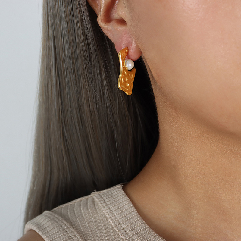 B earring 11x25mm