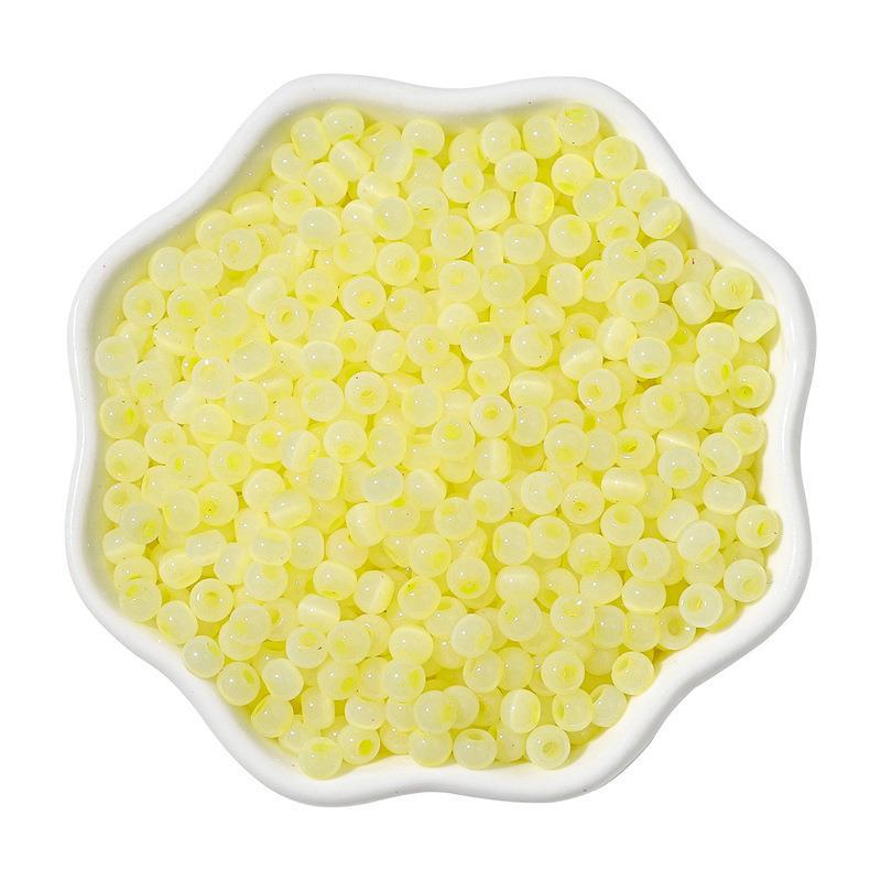 3:citronově žlutá