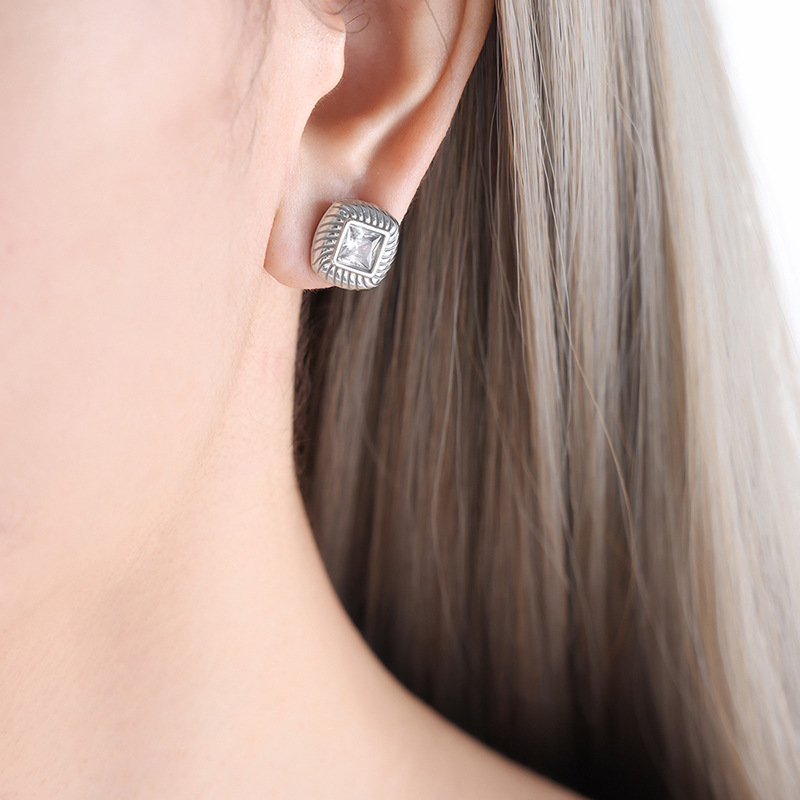 1:Steel white zircon earrings