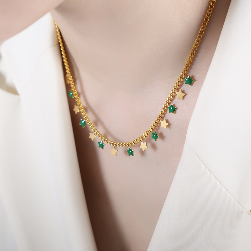11:P1499-green drop oil gold necklace