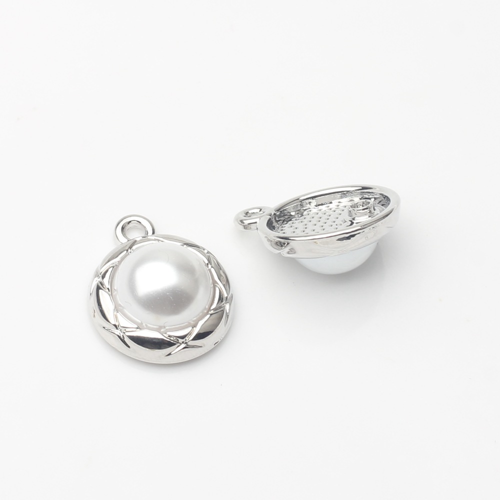 Silver-pearl