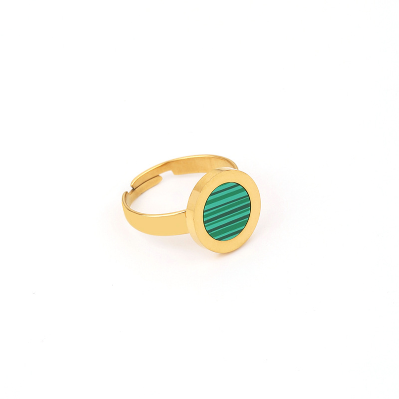 8:Green ring