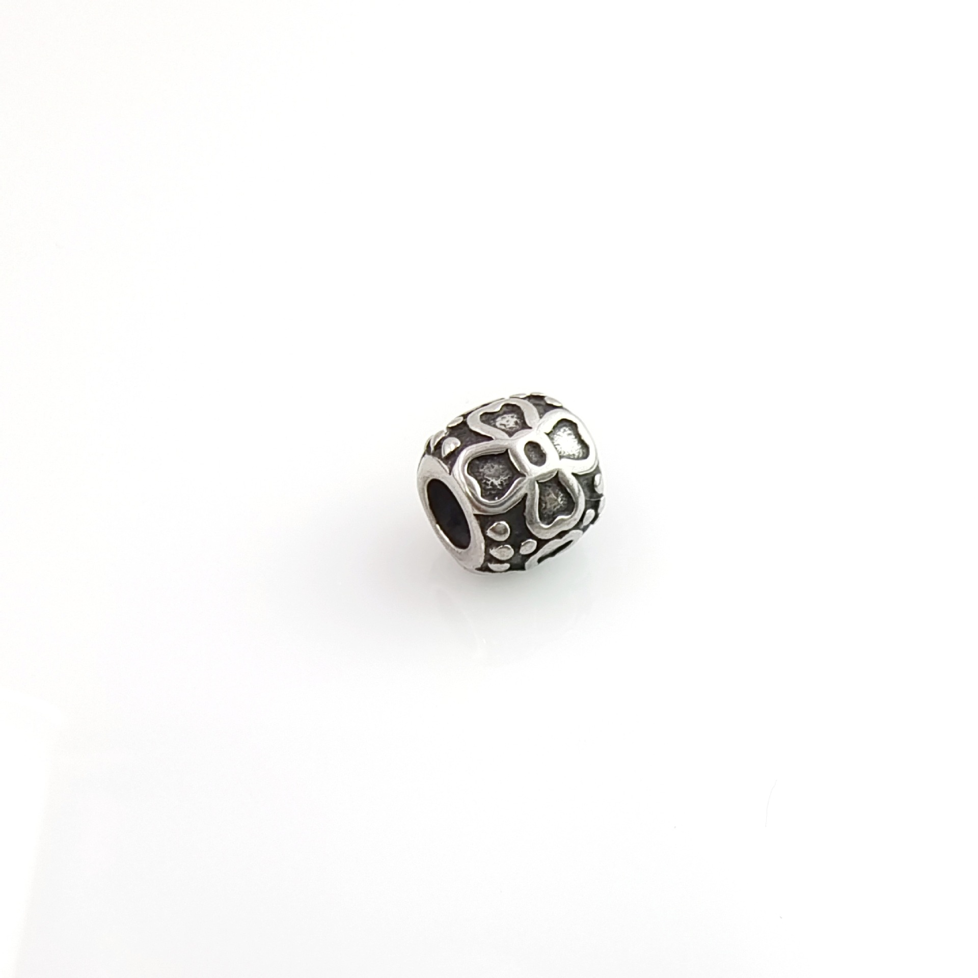 A 11x10x4.5mm