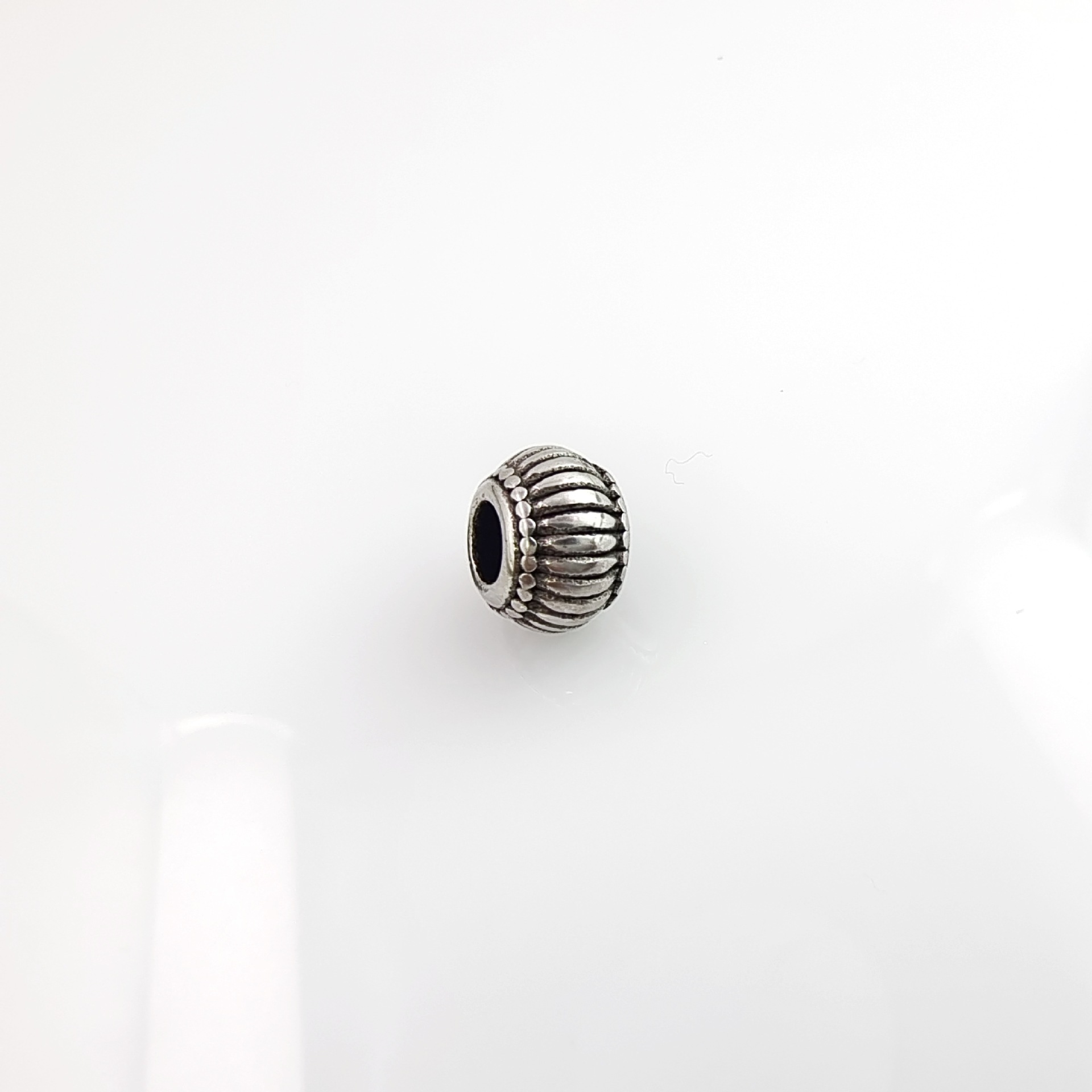 B 10x7x4mm