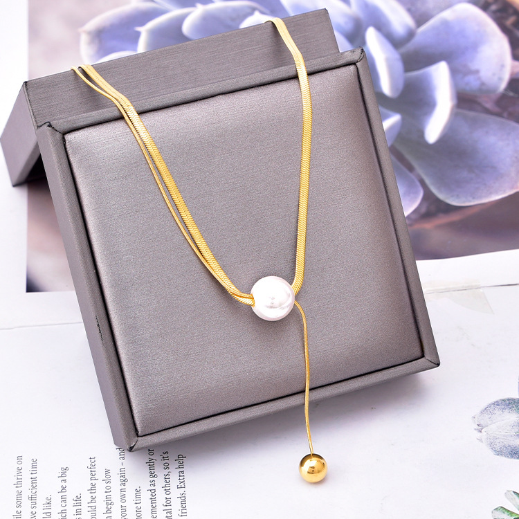 1:Necklace gold