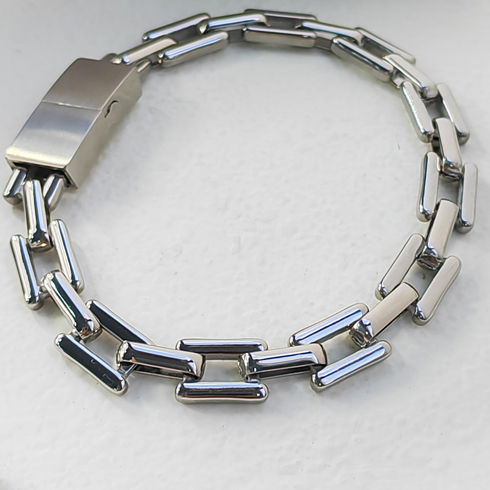 1:Steel bracelet 18cm