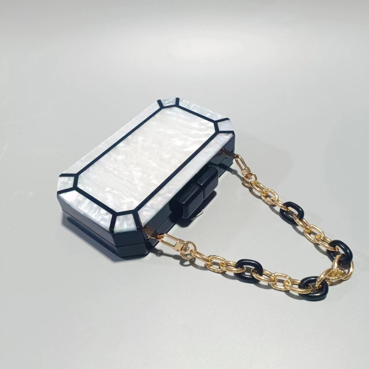 with extra handle chain