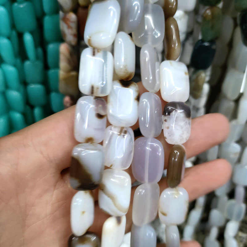 Mixed color agate