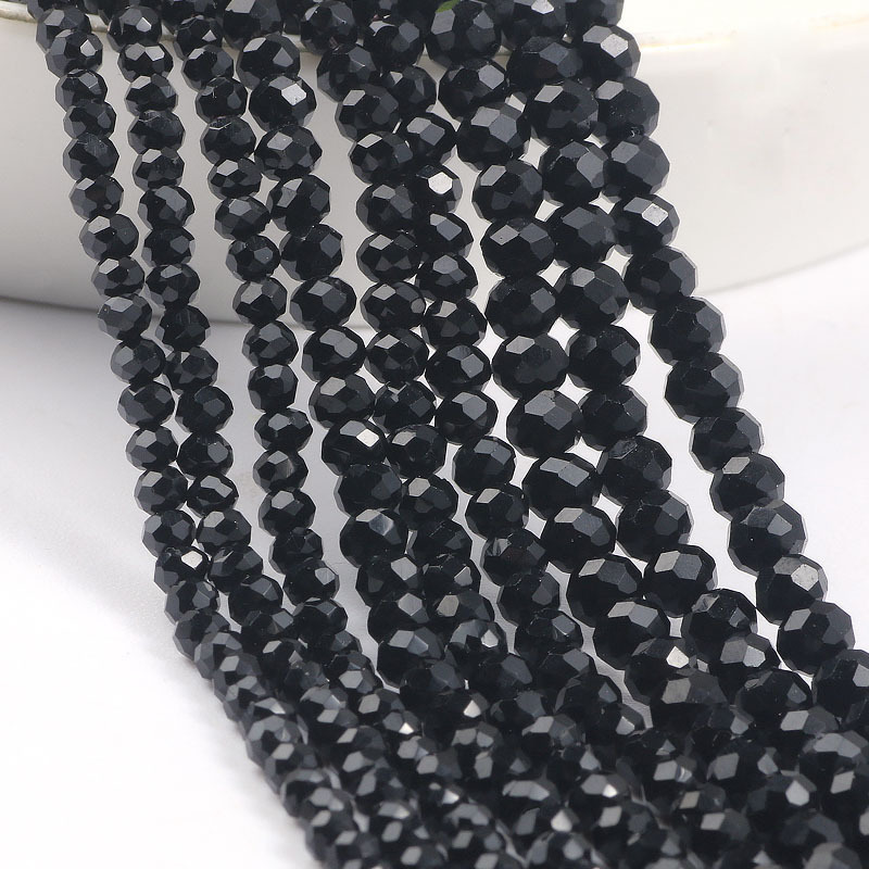 black 3mm / a string of about 127 pieces