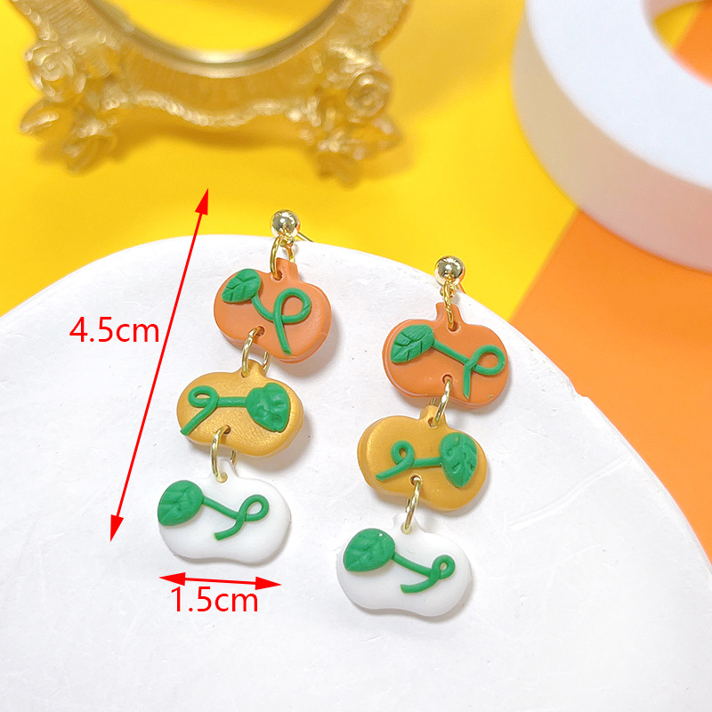 6:Pumpkin stud earrings