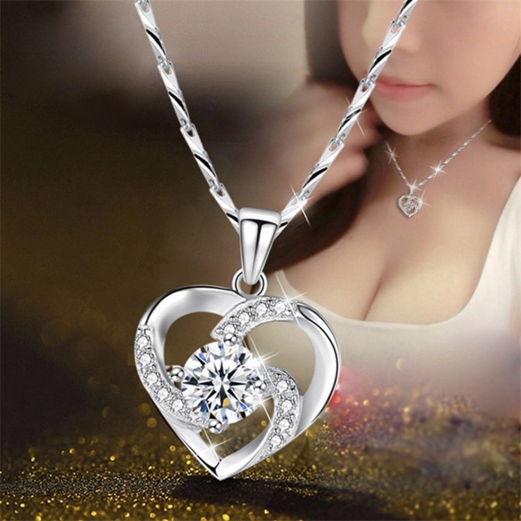 White Diamond Pendant   Necklace