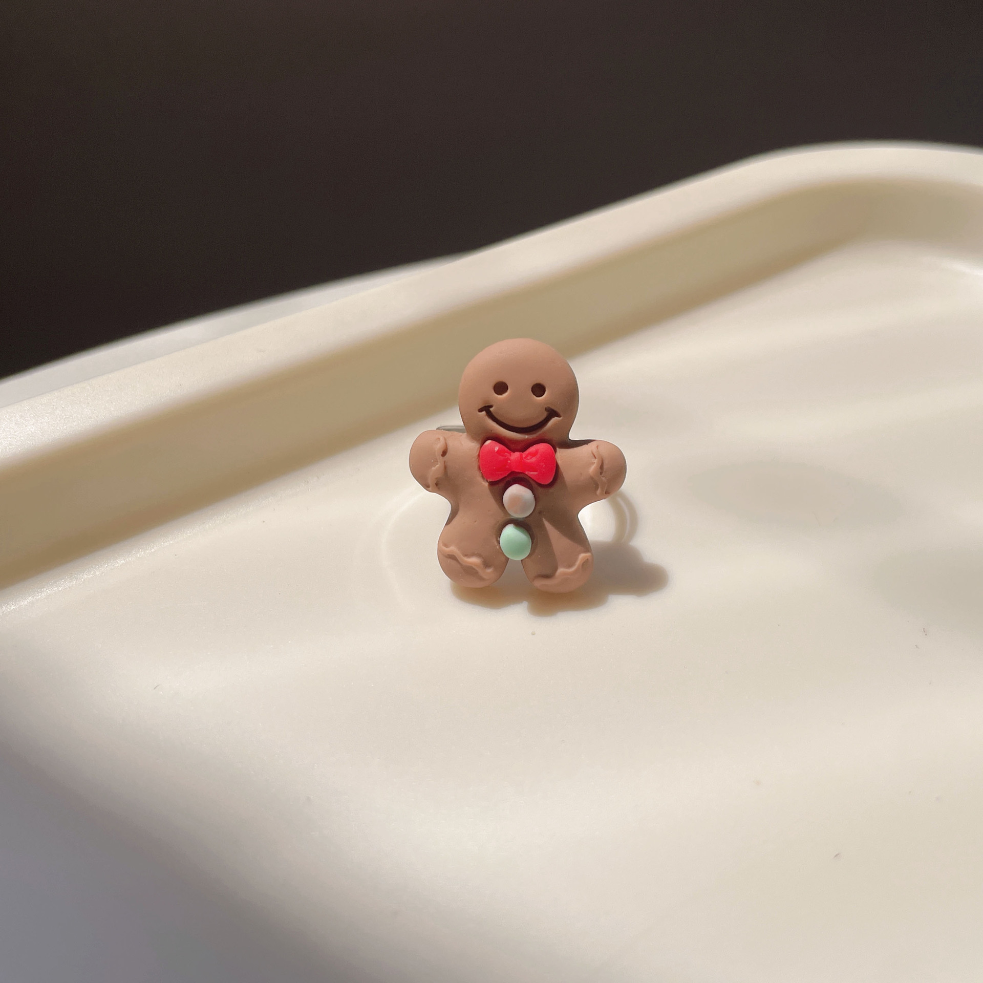 12:Gingerbread Man B